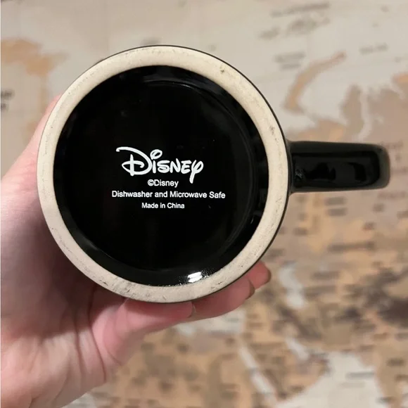 Disney Mickey & Minnie Mouse Valentine’s Day Love Swing Black & White Mug Set - Picture 4 of 12